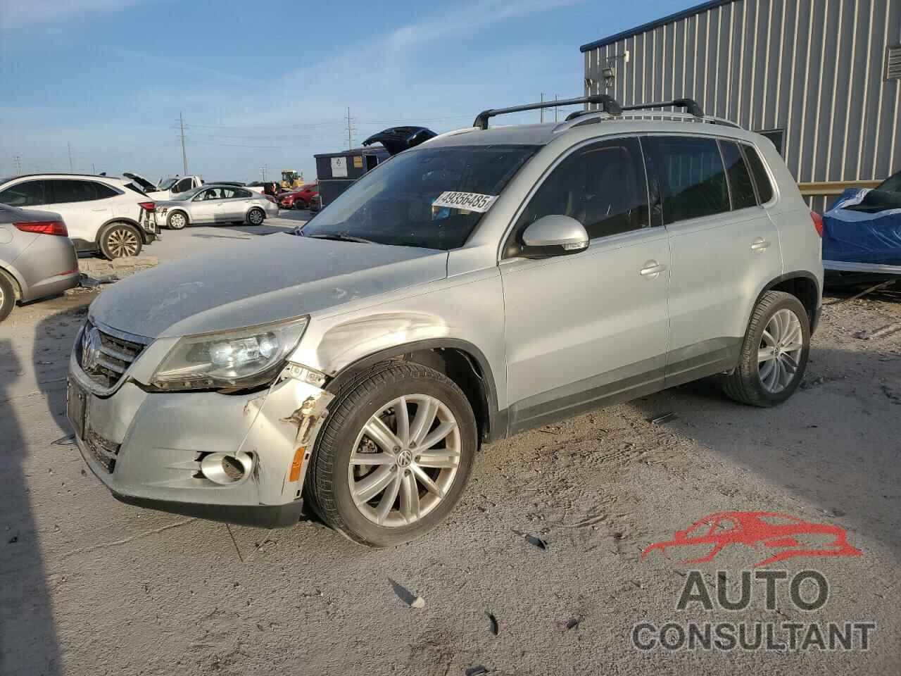 VOLKSWAGEN TIGUAN 2011 - WVGAV7AX8BW542758