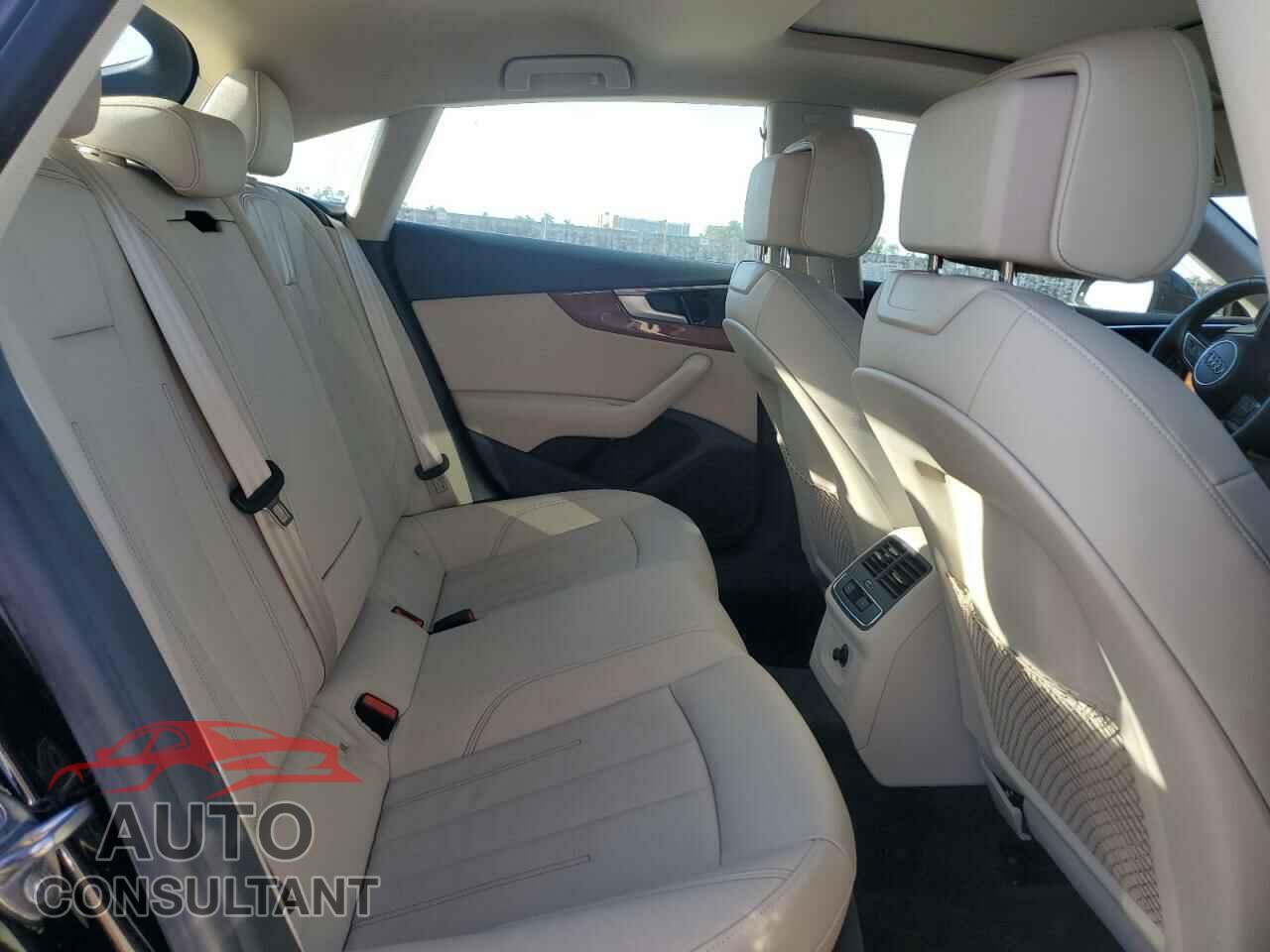 AUDI A5 2022 - WAUABCF53NA005629