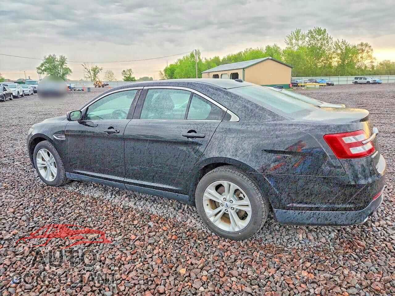 FORD TAURUS 2017 - 1FAHP2E8XHG116937