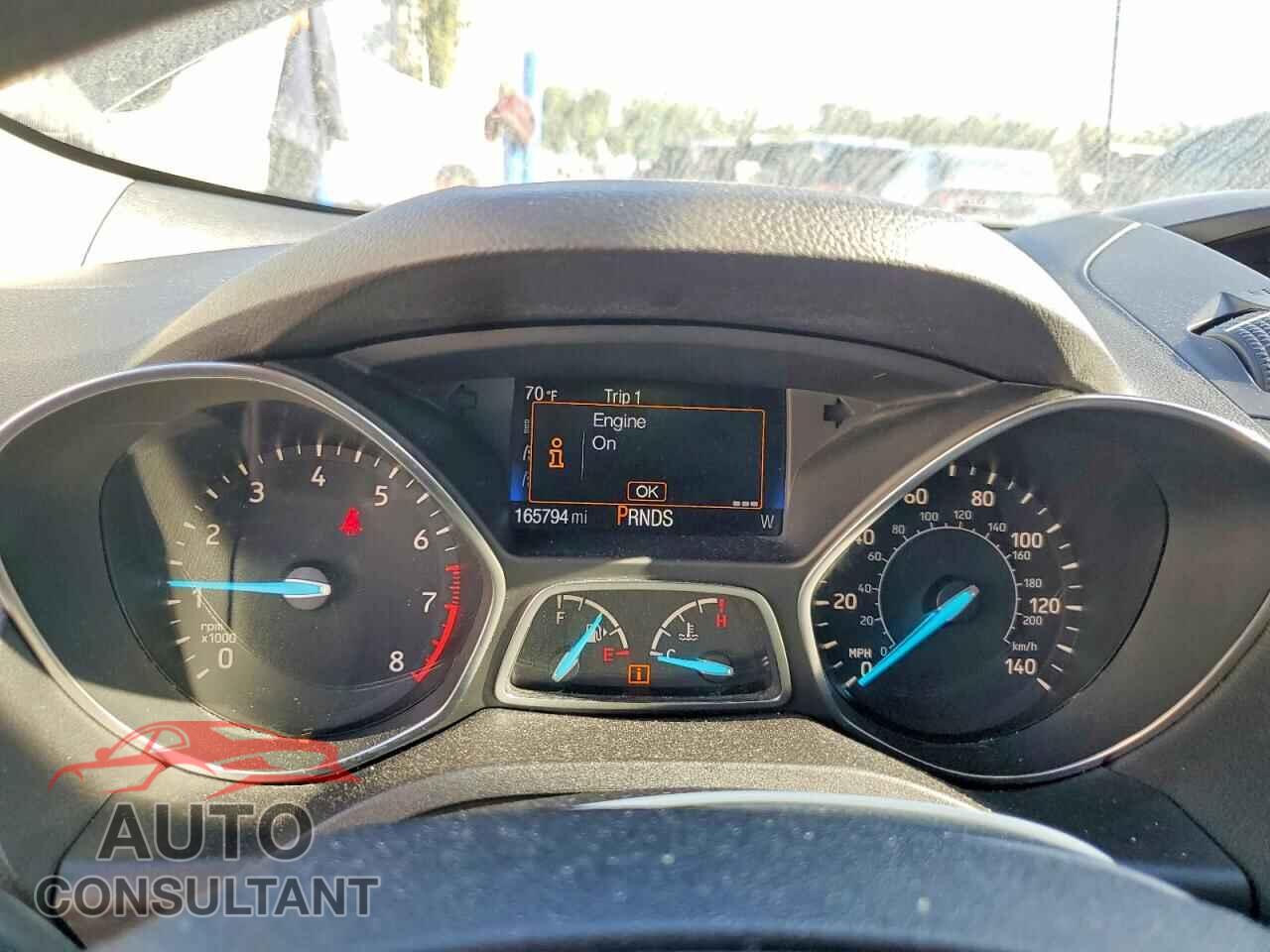 FORD ESCAPE 2017 - 1FMCU0F73HUD34237