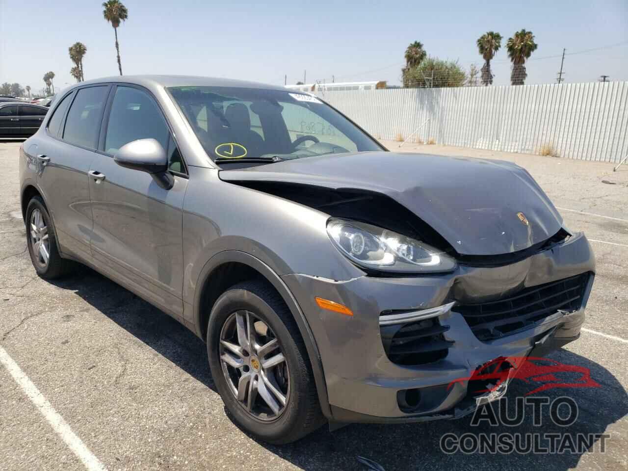 PORSCHE CAYENNE 2016 - WP1AA2A21GKA15598