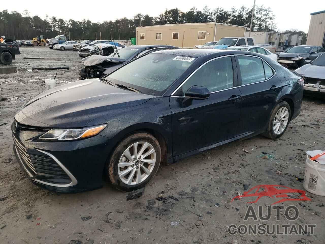 TOYOTA CAMRY 2021 - 4T1C11AK1MU450010
