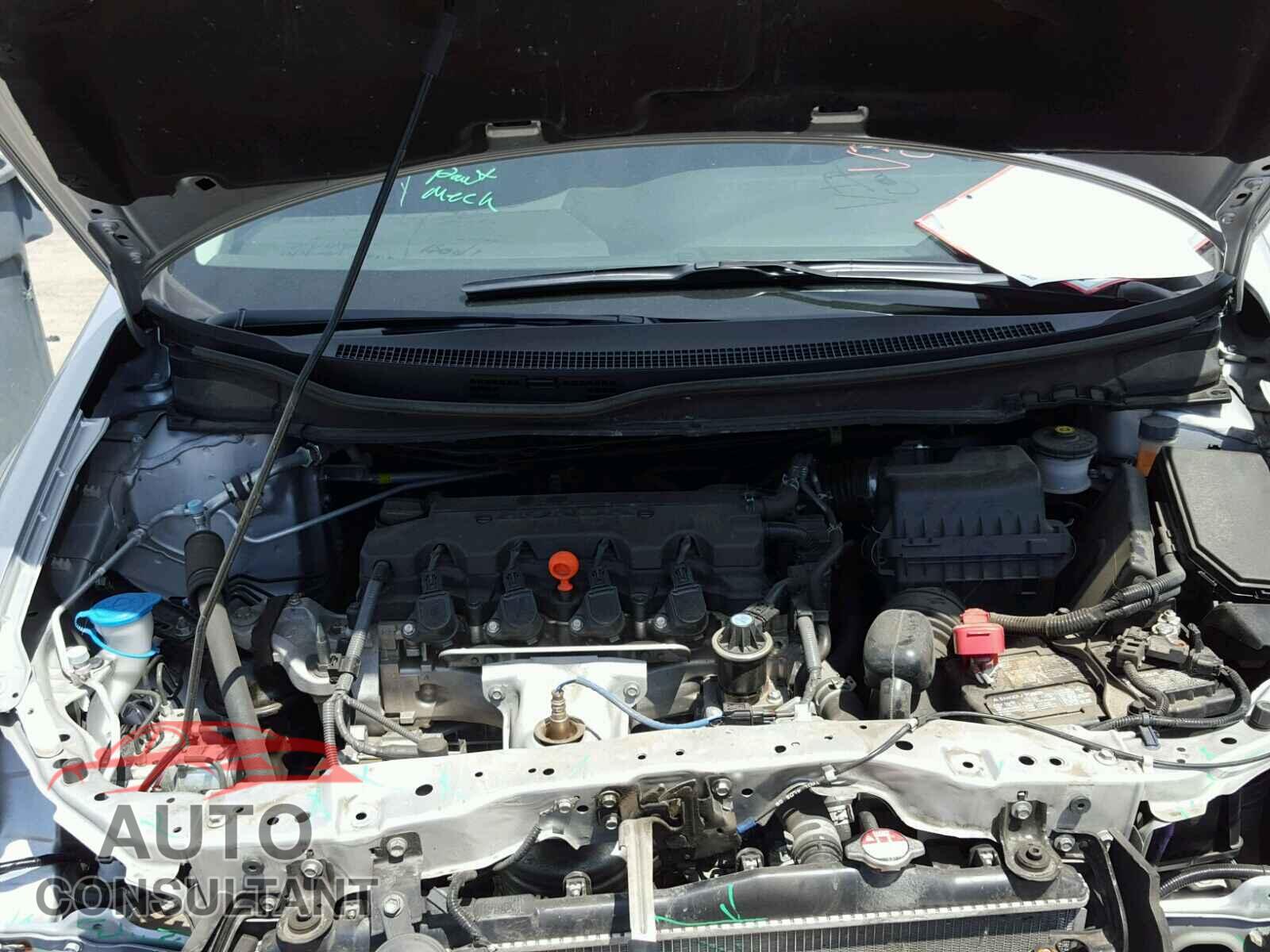 HONDA CIVIC LX 2015 - 19XFB2E50FE050207