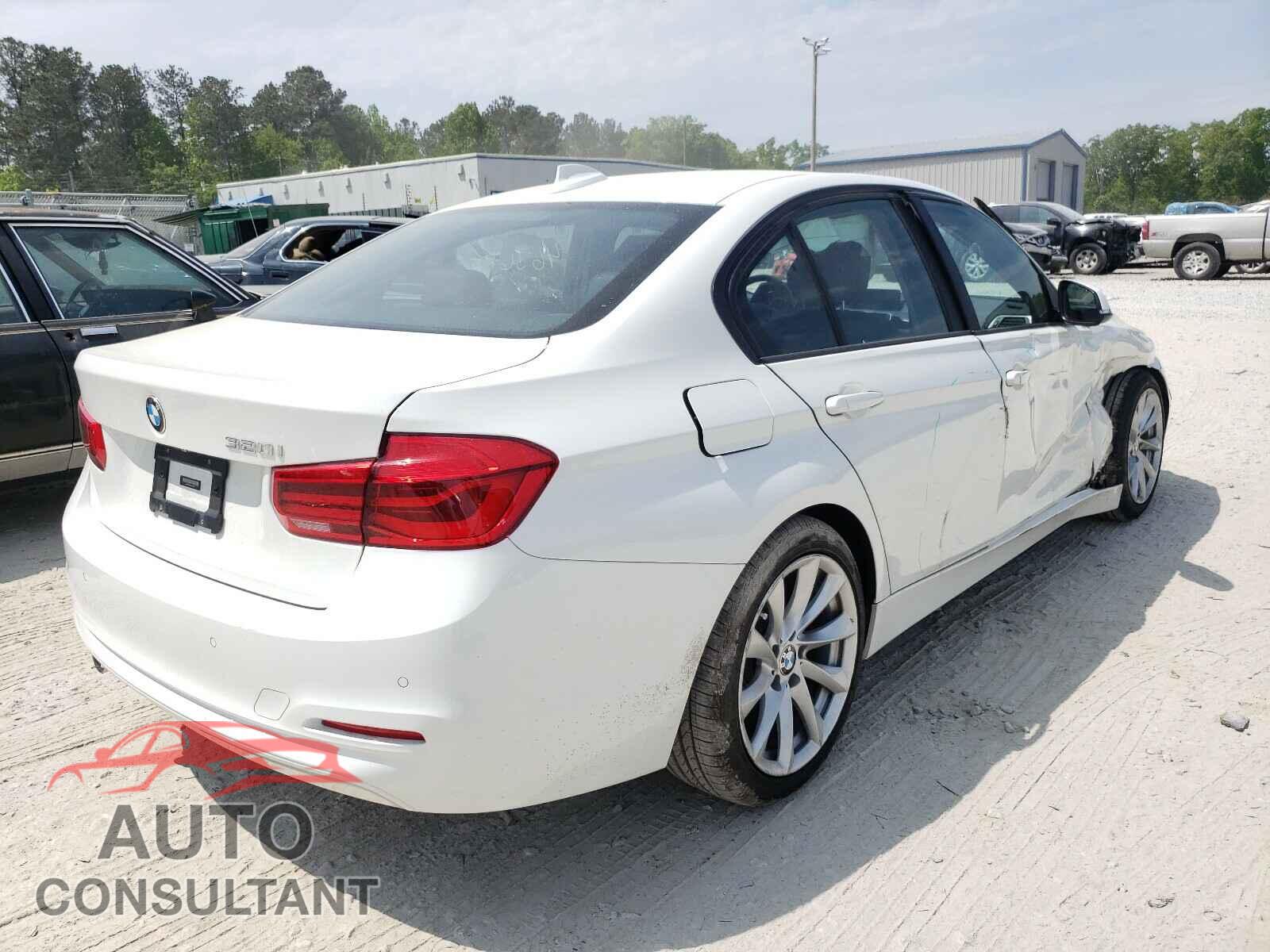 BMW 3 SERIES 2018 - WBA8A9C54JAH13751