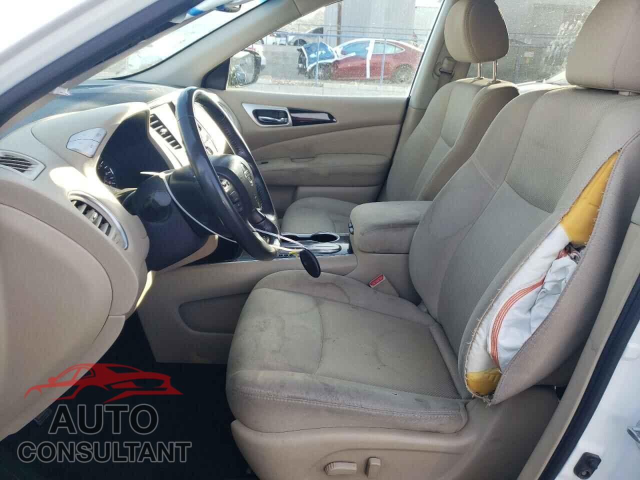 NISSAN PATHFINDER 2017 - 5N1DR2MN9HC625155