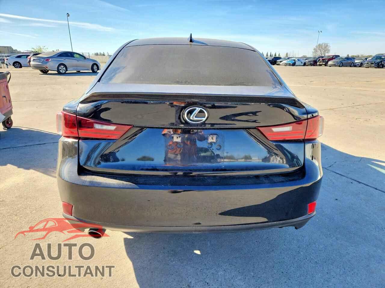 LEXUS IS 2014 - JTHBF1D29E5026128