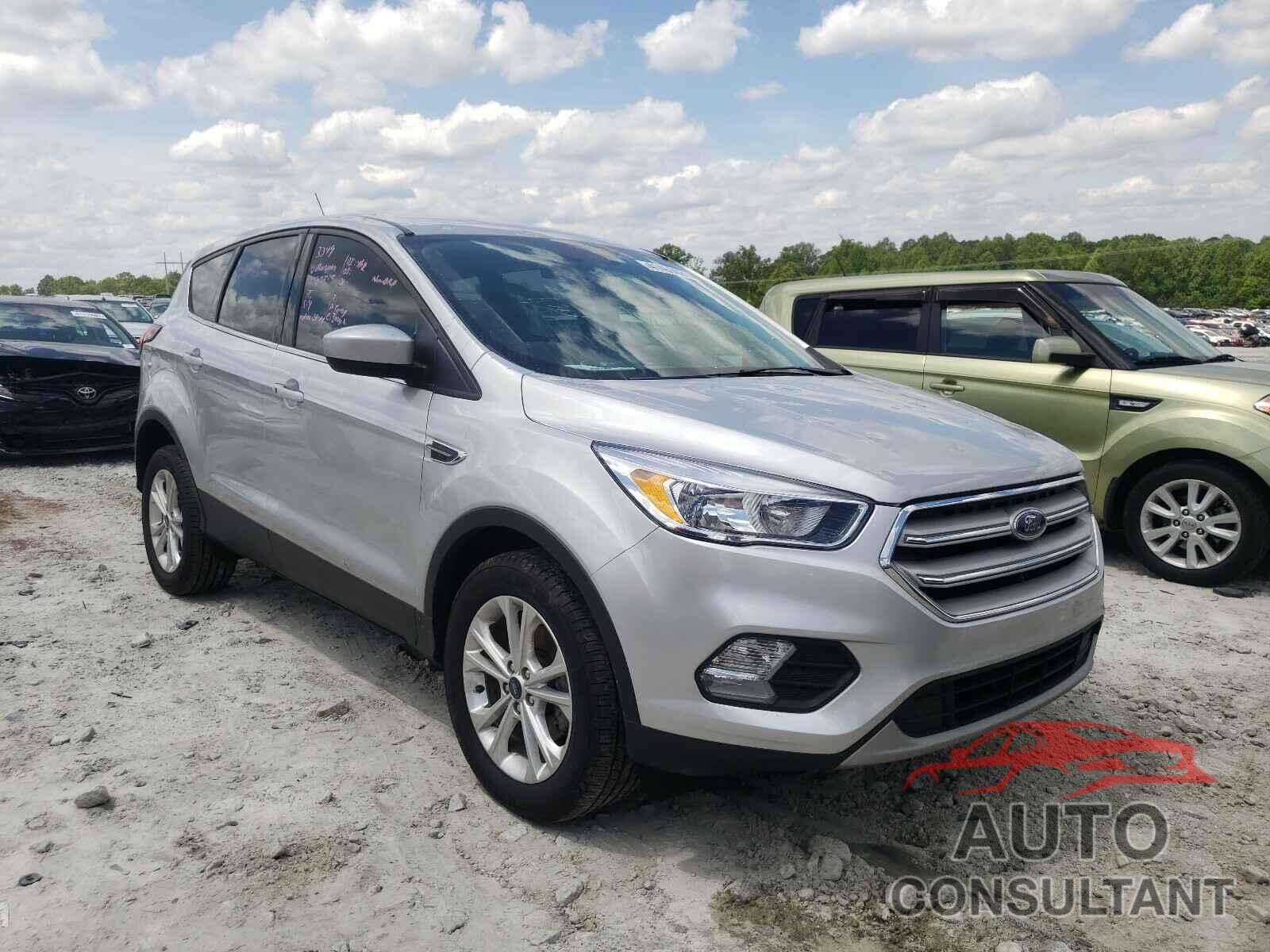 FORD ESCAPE 2019 - 1FMCU0GD6KUB45917
