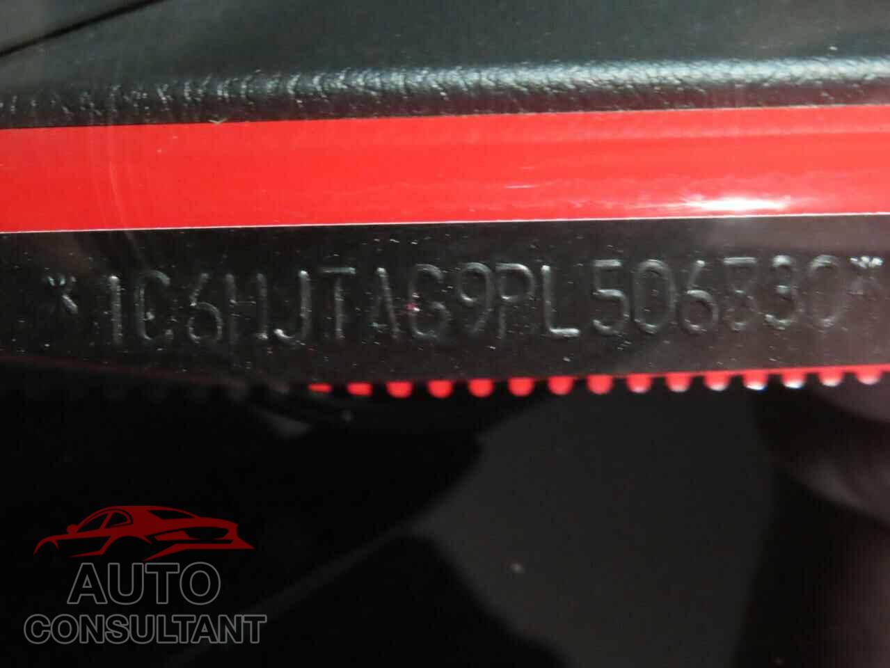 JEEP GLADIATOR 2023 - 1C6HJTAG9PL506830