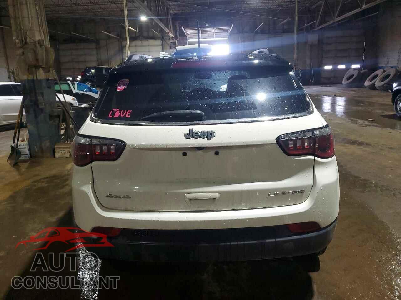 JEEP COMPASS 2020 - 3C4NJDCB5LT104742