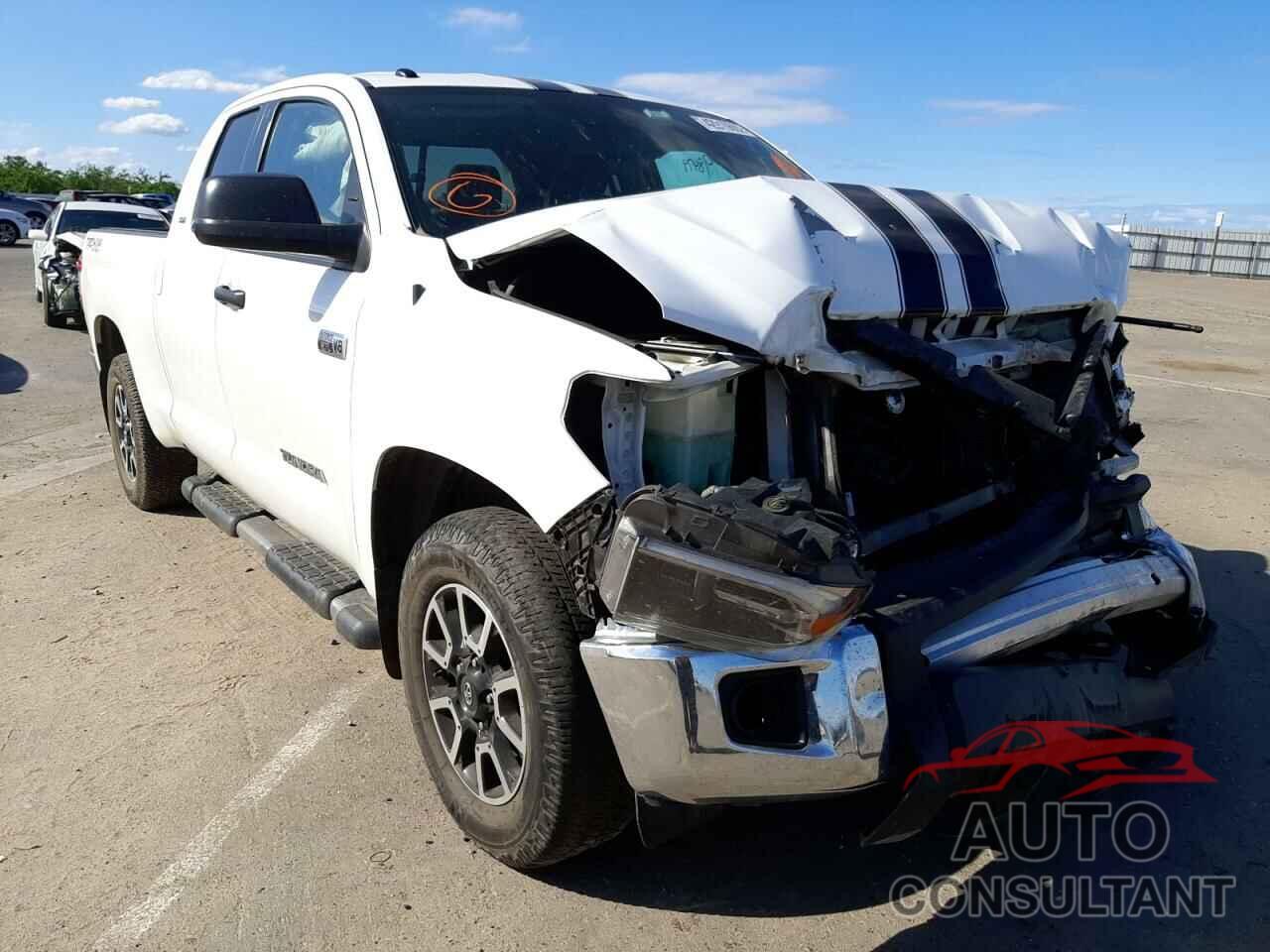 TOYOTA TUNDRA 2018 - 5TFUY5F15JX732446