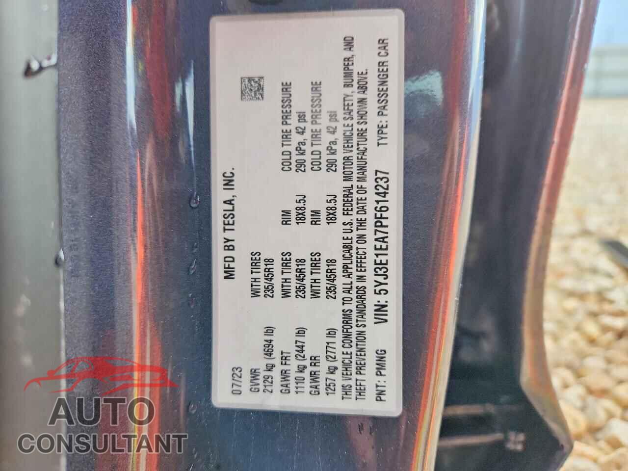 TESLA MODEL 3 2023 - 5YJ3E1EA7PF614237