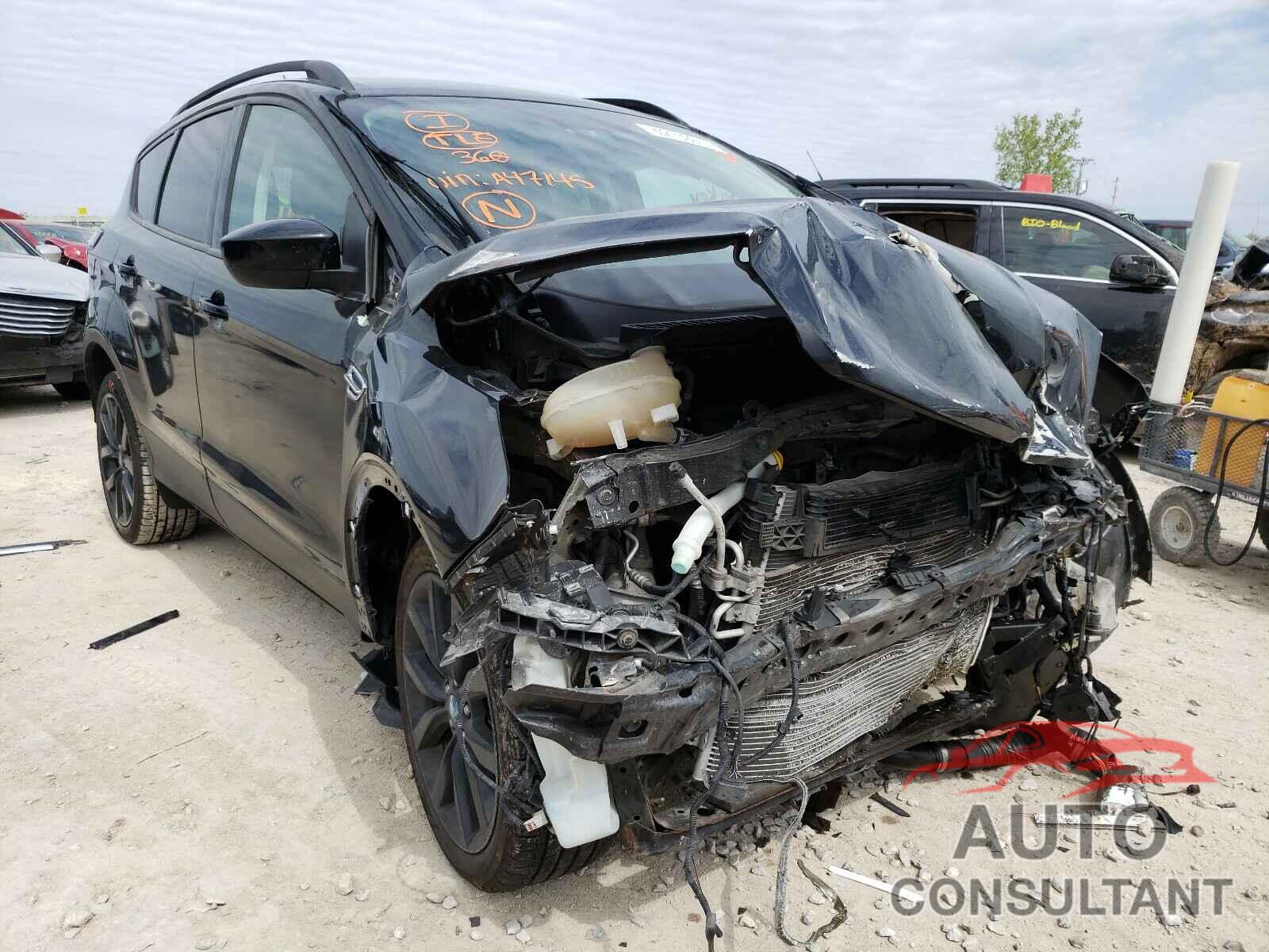 FORD ESCAPE 2017 - 1FMCU9G93HUA47145