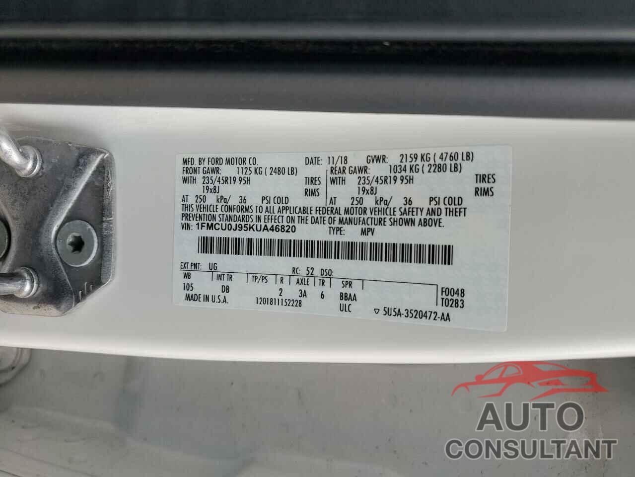 FORD ESCAPE 2019 - 1FMCU0J95KUA46820