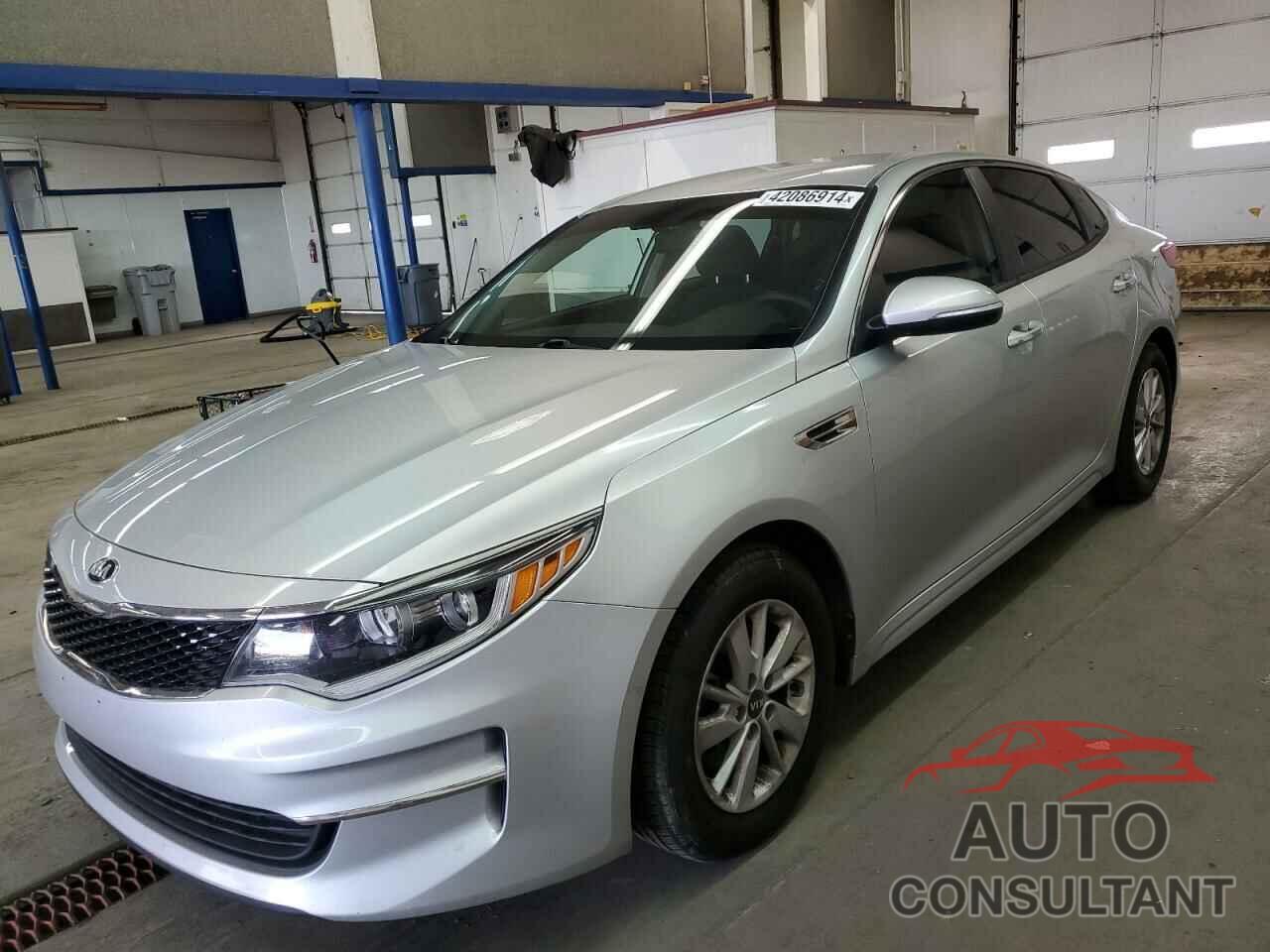 KIA OPTIMA 2018 - 5XXGT4L37JG188177