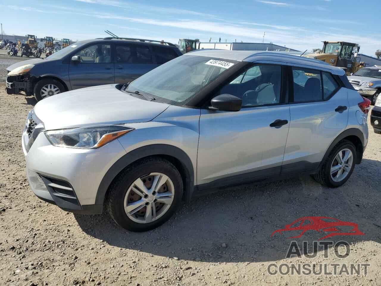 NISSAN KICKS 2018 - 3N1CP5CU0JL544428