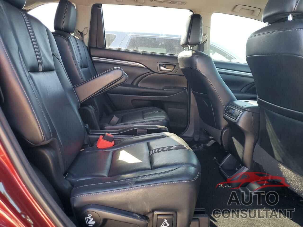 TOYOTA HIGHLANDER 2018 - 5TDKZRFH8JS535852