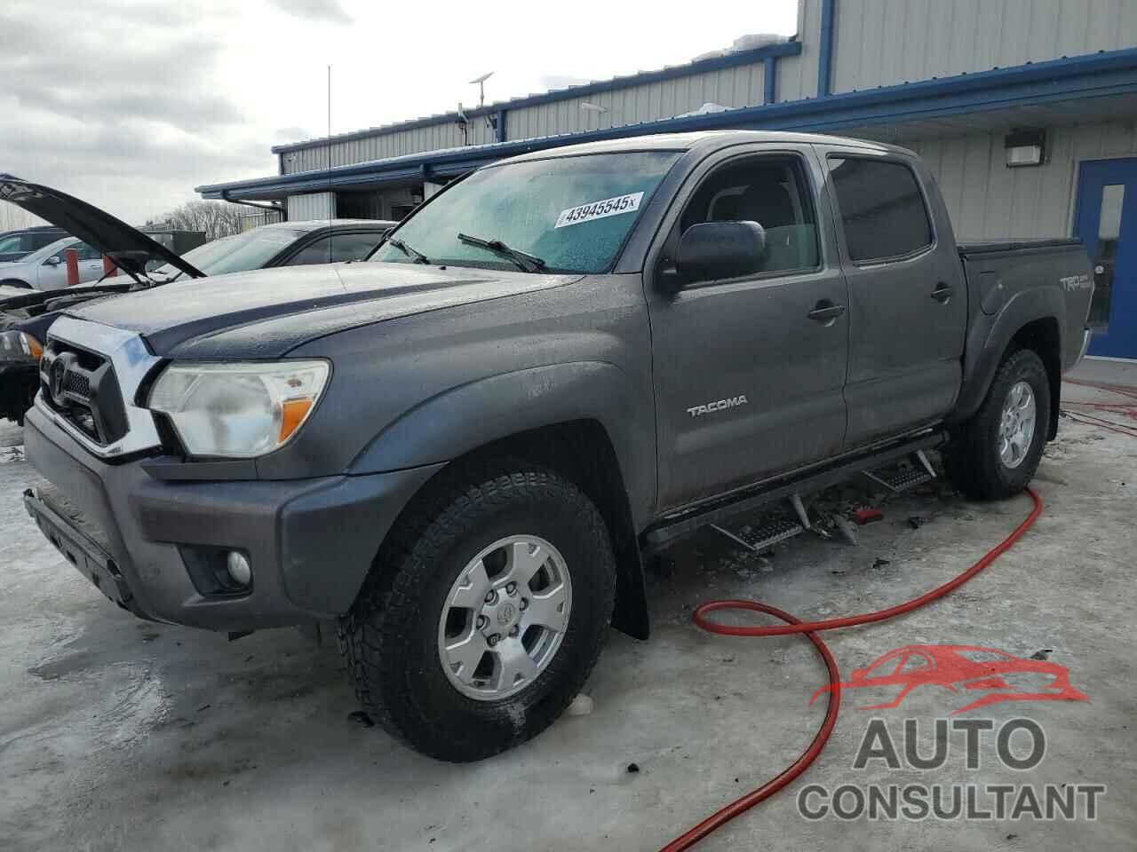 TOYOTA TACOMA 2015 - 5TFLU4EN5FX141837