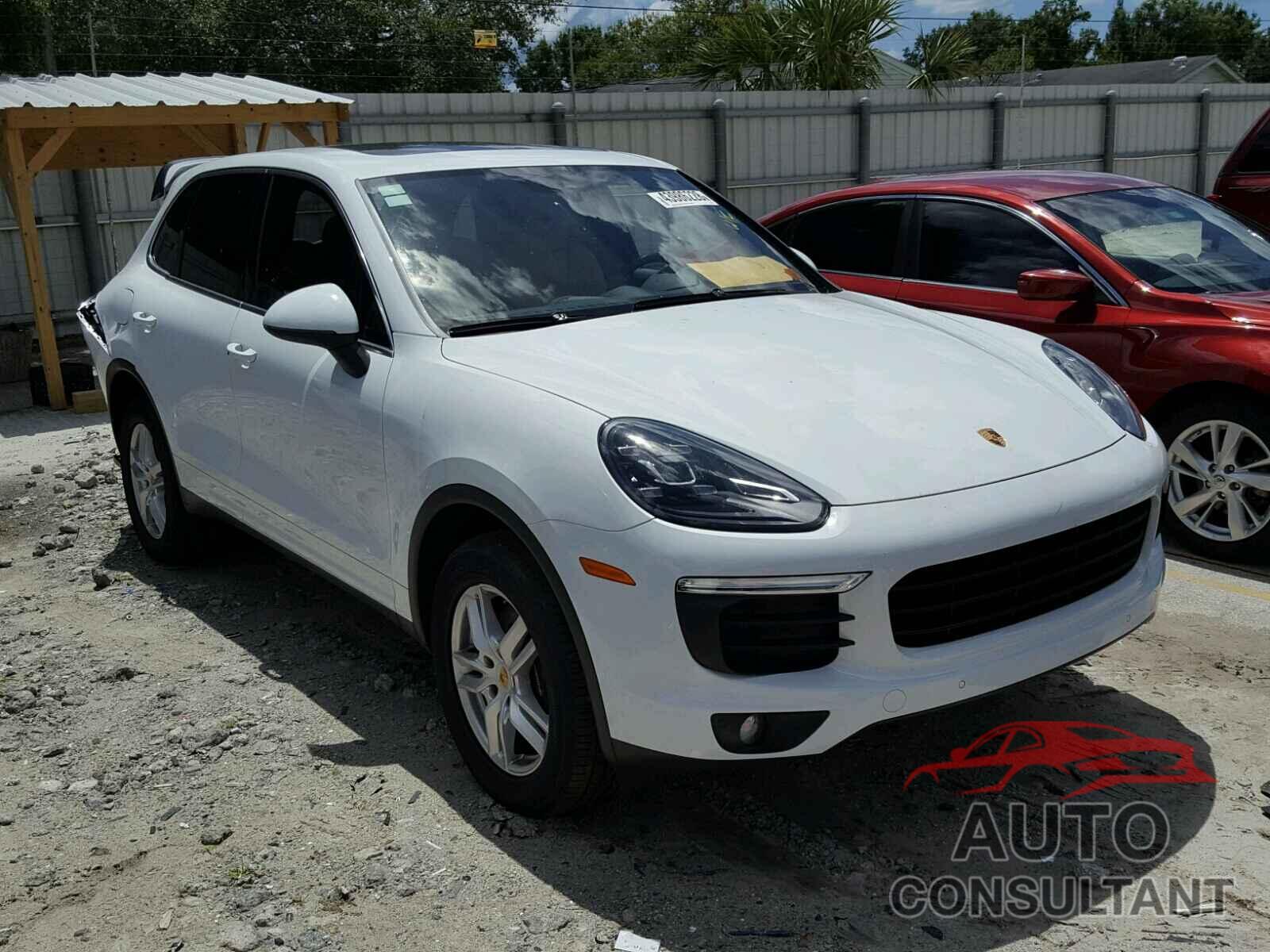 PORSCHE CAYENNE 2016 - WP1AA2A25GLA03982