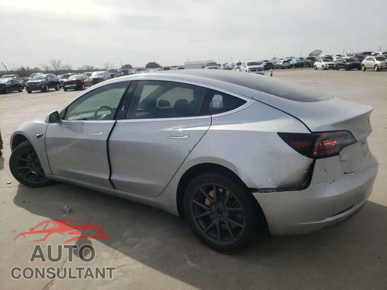 TESLA MODEL 3 2018 - 5YJ3E1EA8JF098879