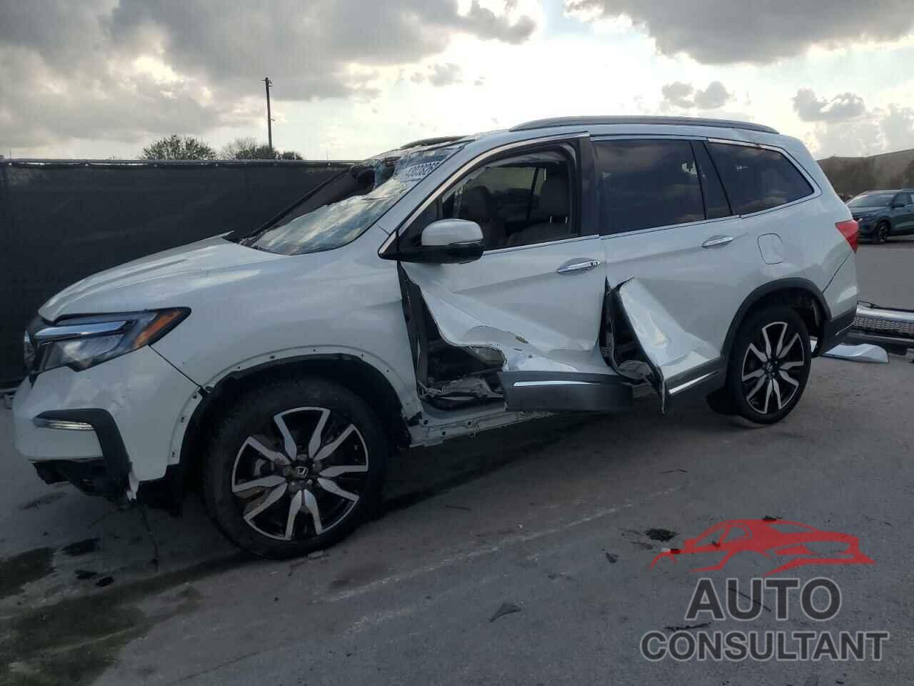 HONDA PILOT 2021 - 5FNYF6H00MB064376
