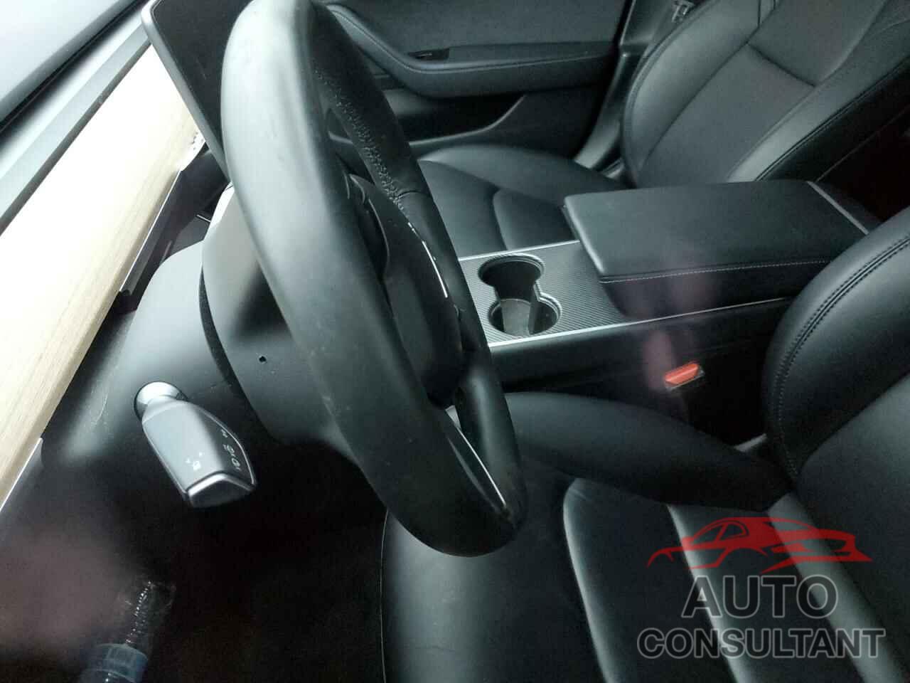TESLA MODEL 3 2018 - 5YJ3E1EA5JF016266