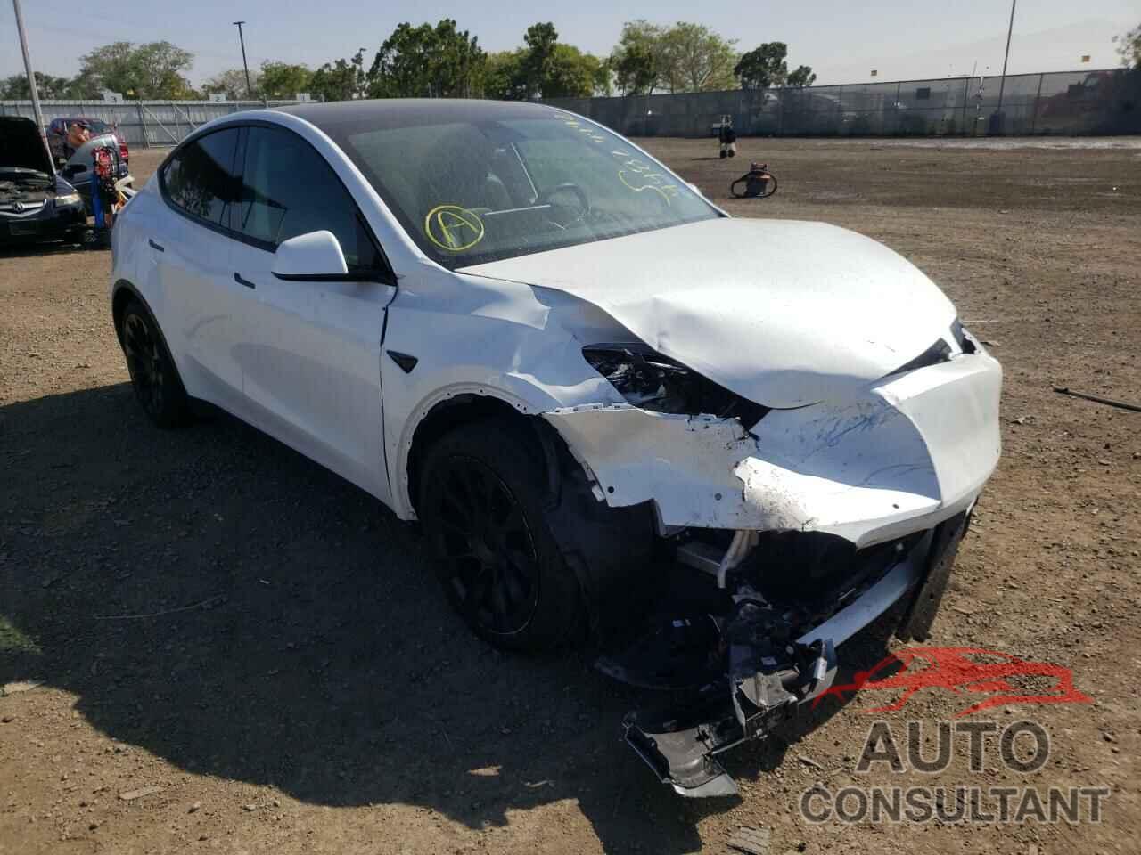TESLA MODEL Y 2021 - 5YJYGAEEXMF117424