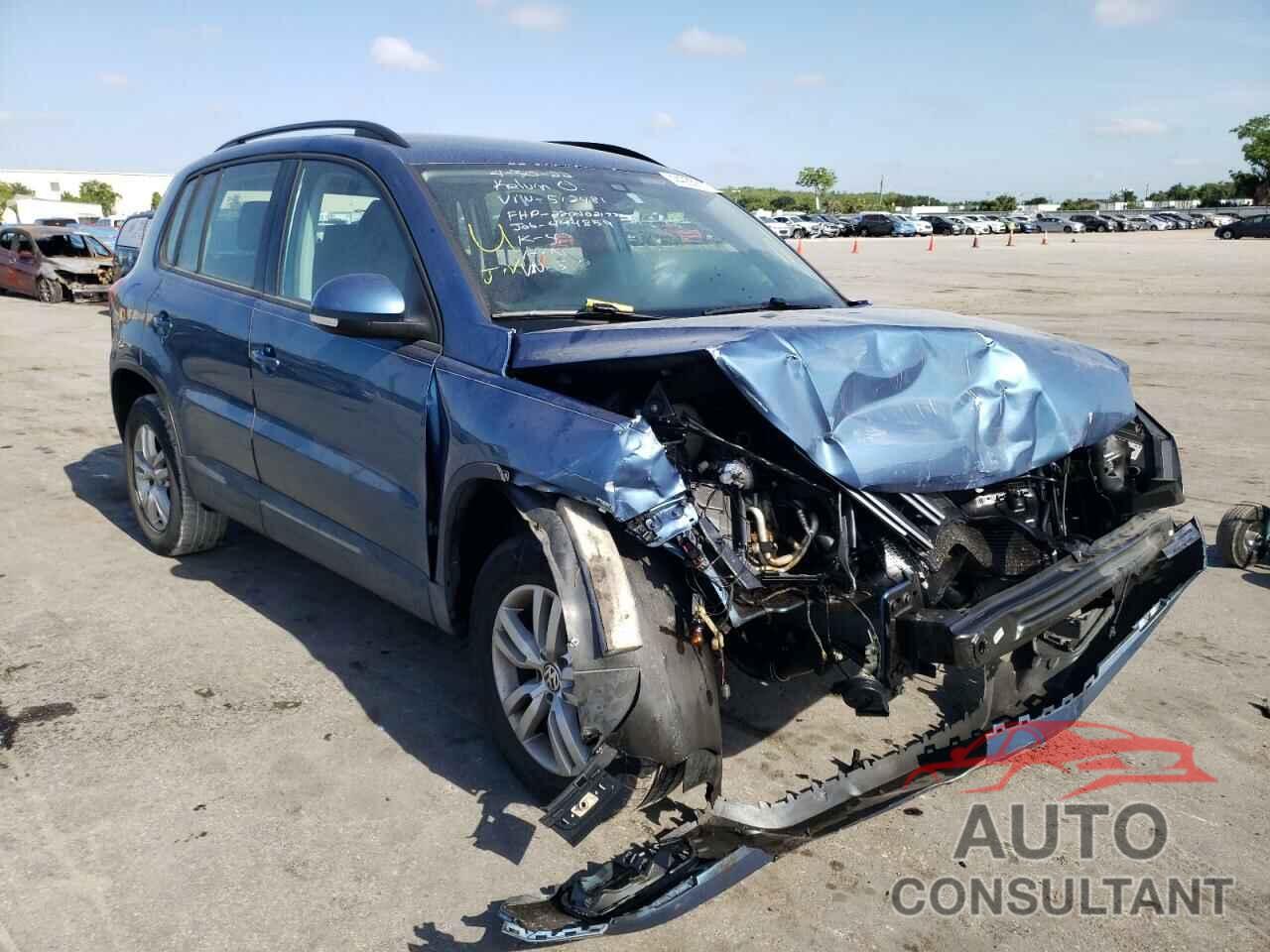 VOLKSWAGEN TIGUAN 2017 - WVGBV7AXXHW512481