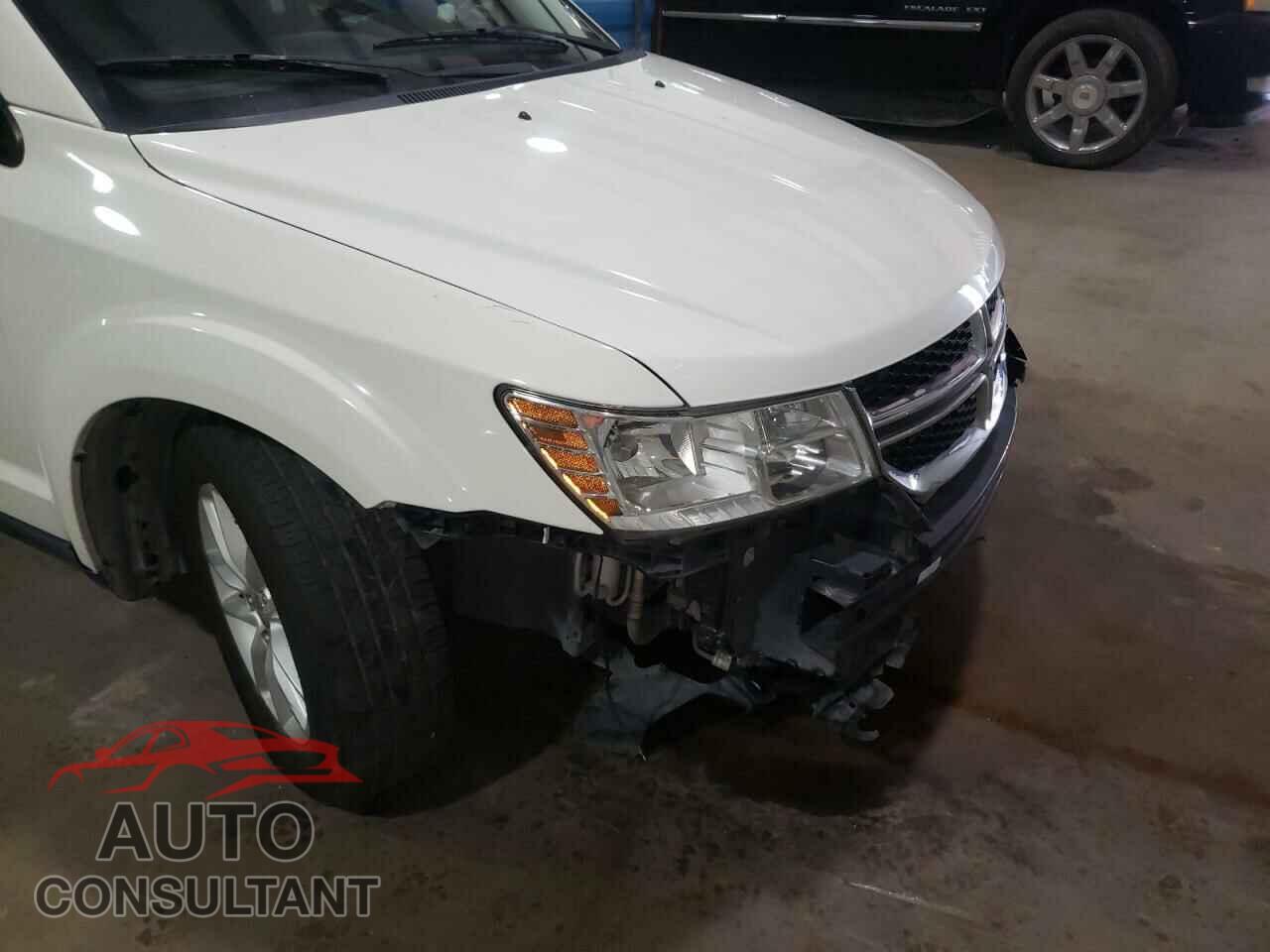 DODGE JOURNEY 2017 - 3C4PDCBG4HT589552