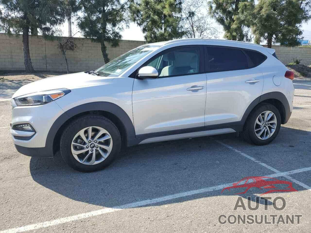 HYUNDAI TUCSON 2018 - KM8J3CA4XJU708387