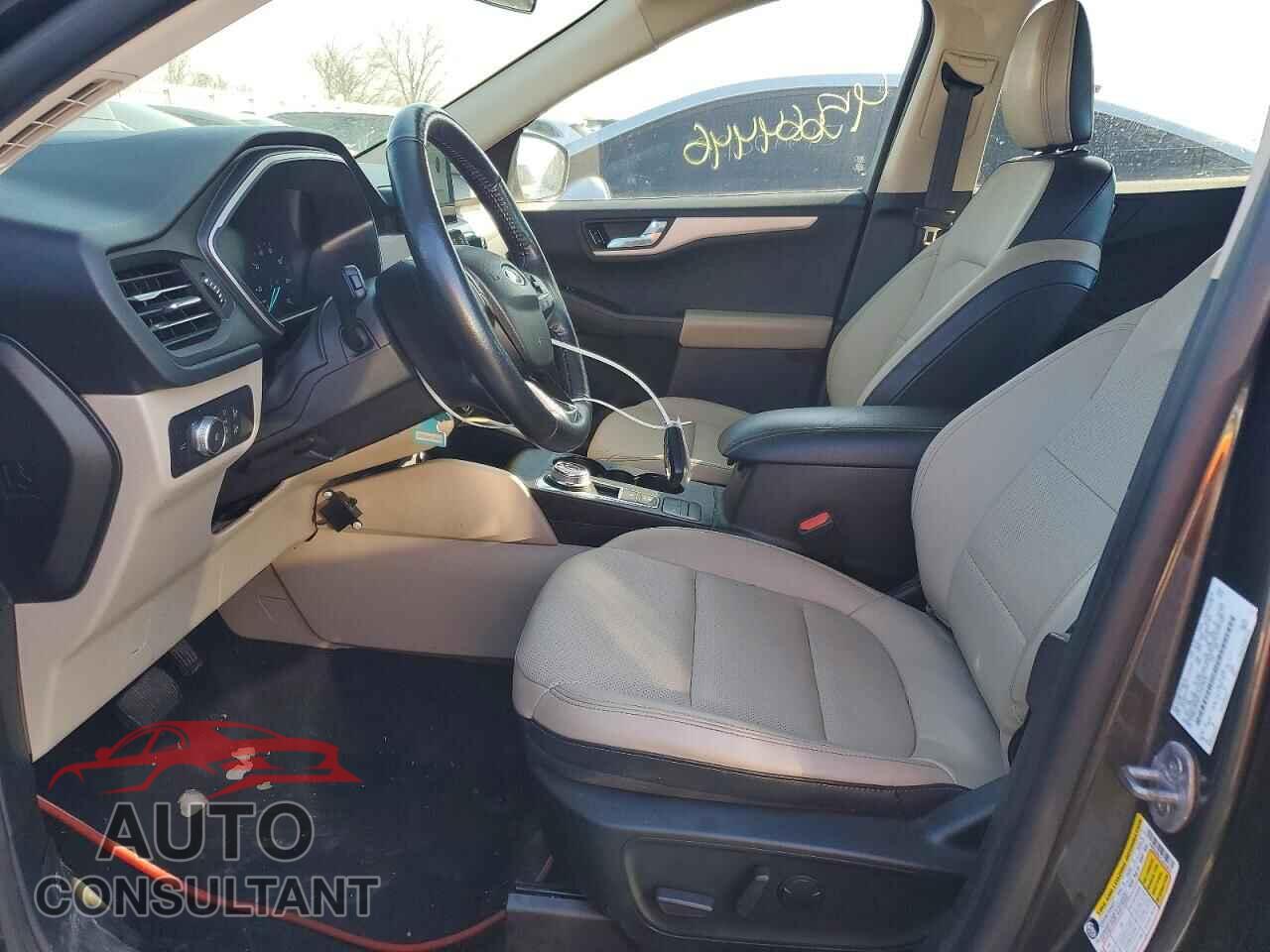 FORD ESCAPE 2020 - 1FMCU0H67LUA25870