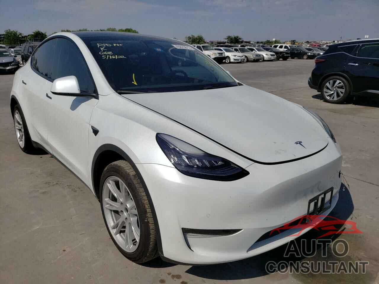 TESLA MODEL Y 2021 - 5YJYGDEEXMF072731