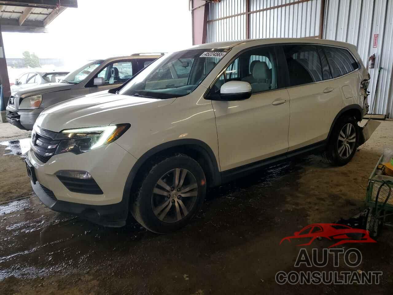 HONDA PILOT 2017 - 5FNYF5H39HB033296