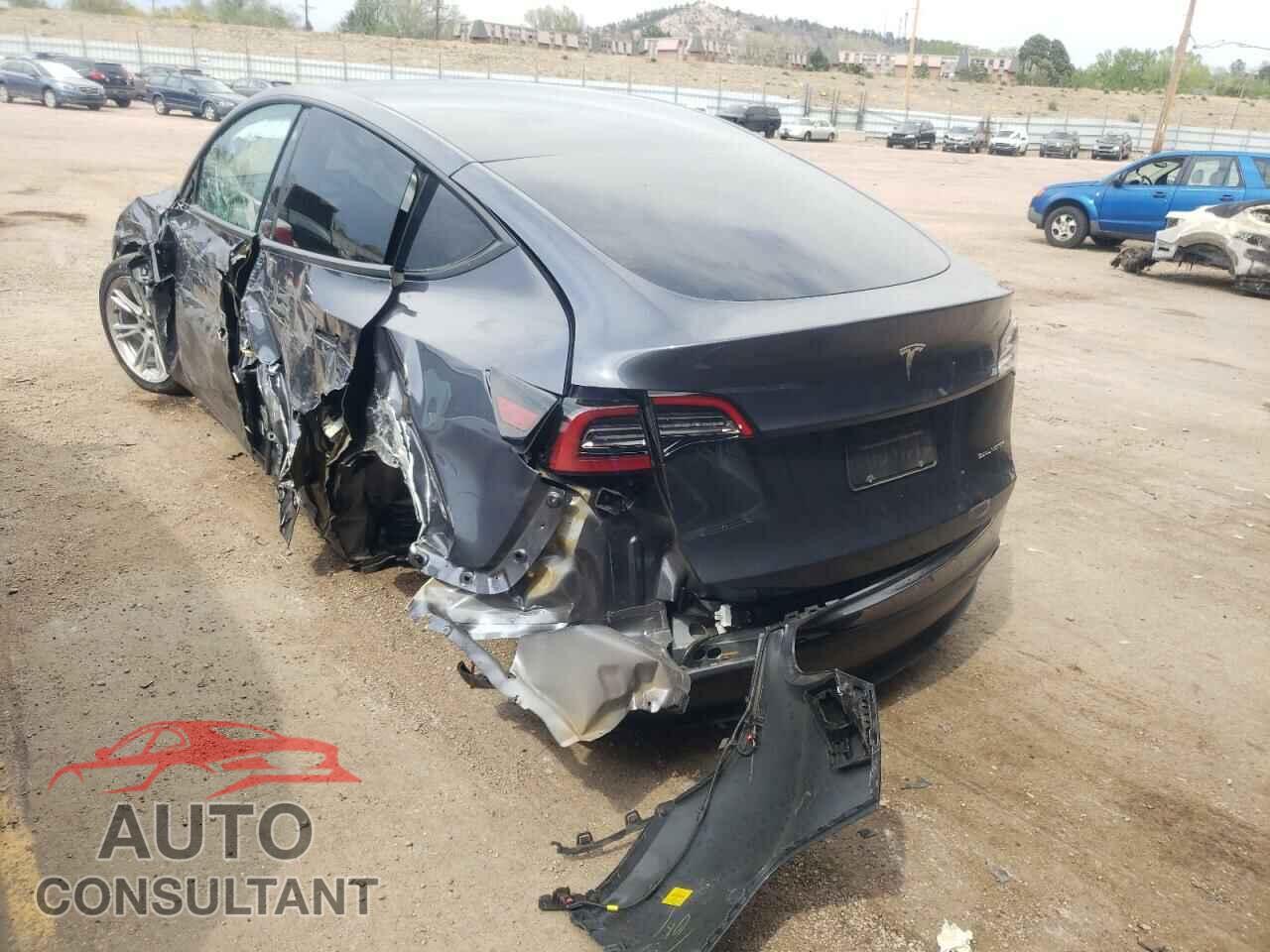 TESLA MODEL Y 2022 - 7SAYGDEE0NF320148