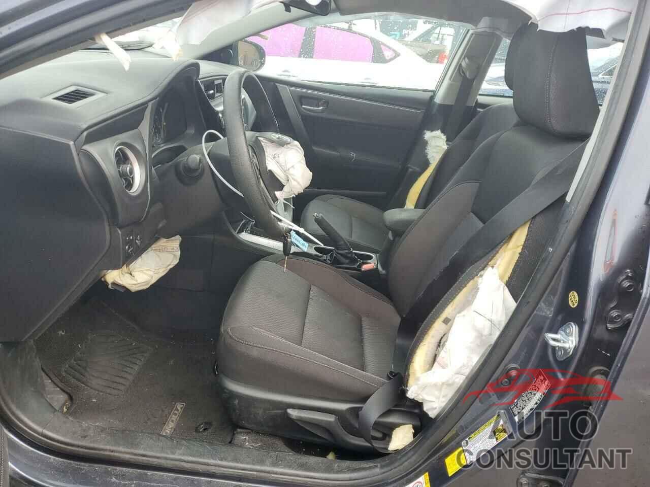TOYOTA COROLLA 2017 - 5YFBURHE5HP677158