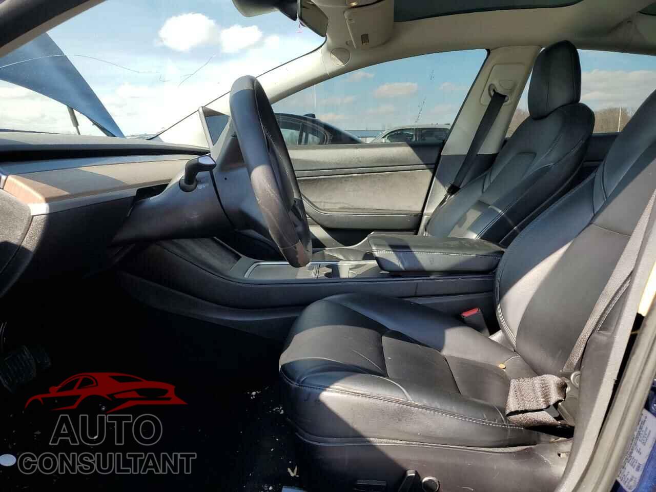 TESLA MODEL 3 2021 - 5YJ3E1EA5MF854124