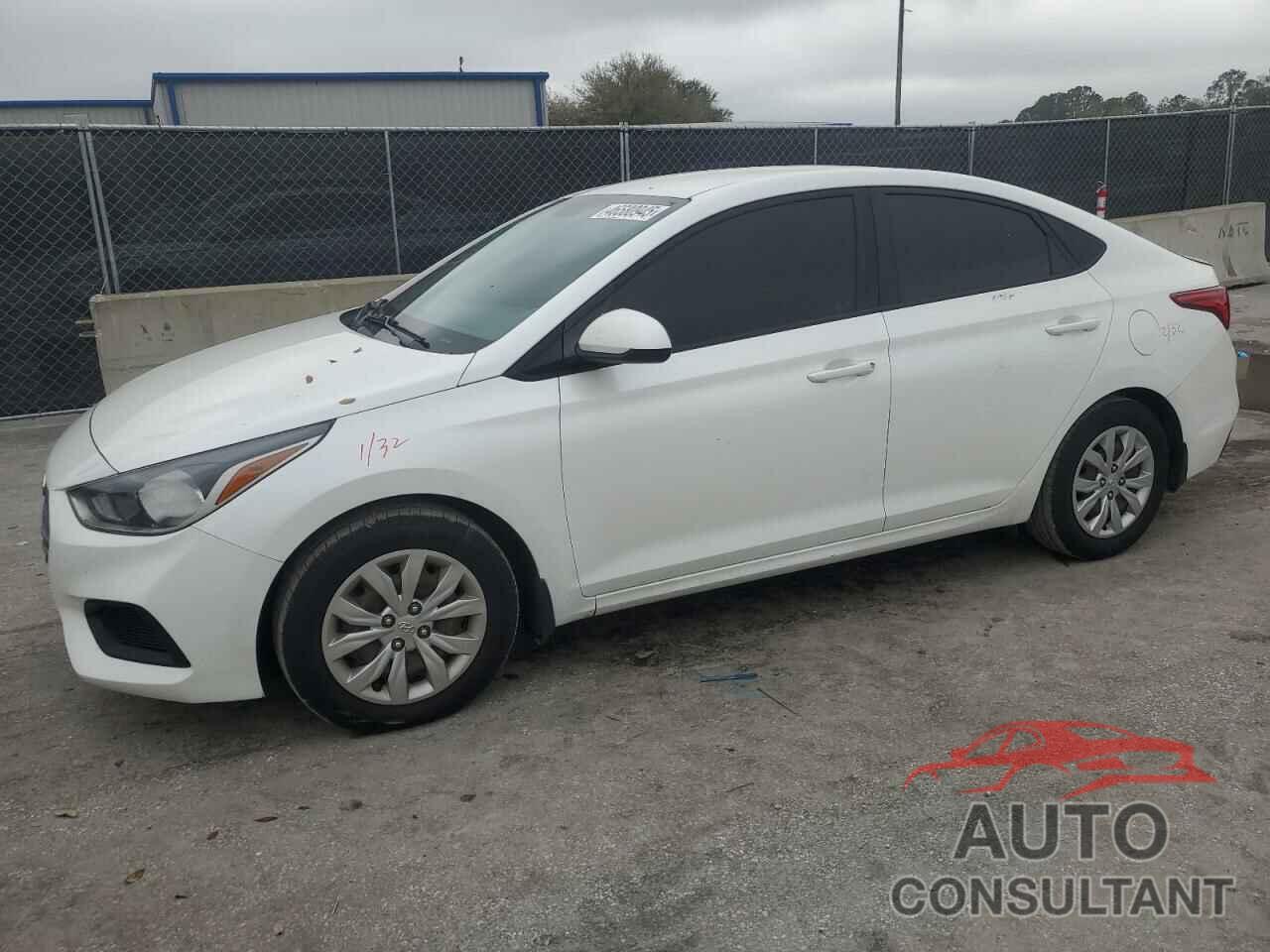 HYUNDAI ACCENT 2018 - 3KPC24A38JE020819