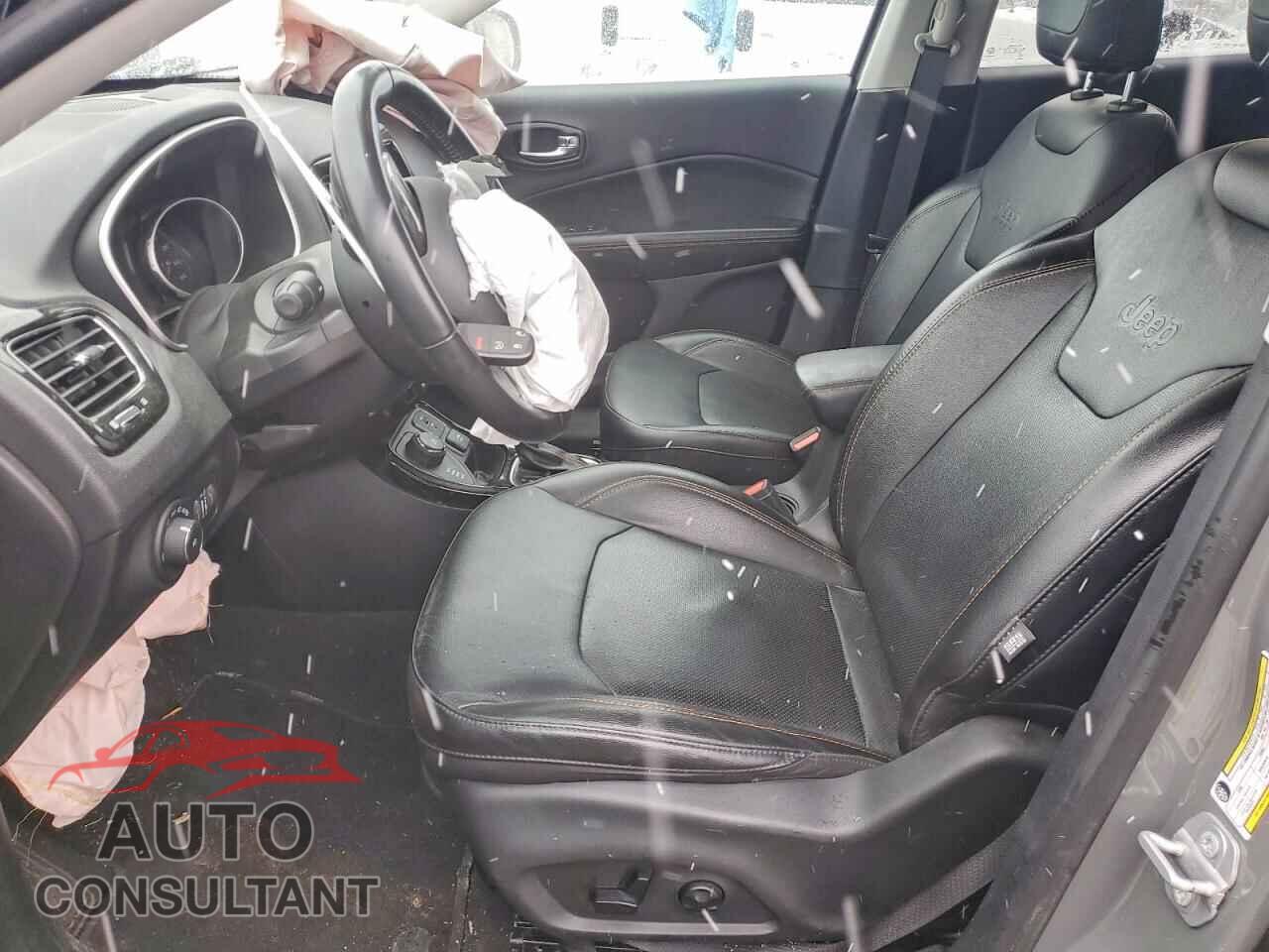 JEEP COMPASS 2021 - 3C4NJDCB3MT515820