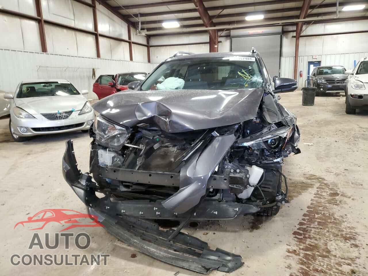 TOYOTA RAV4 2017 - JTMRFREV2HJ110620