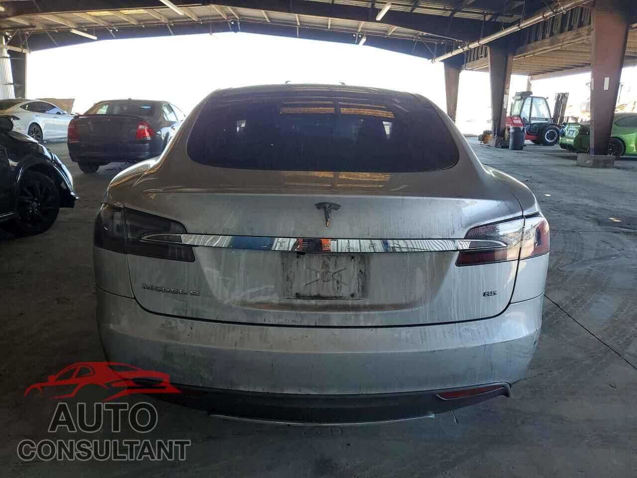 TESLA MODEL S 2013 - 5YJSA1CNXDFP17886