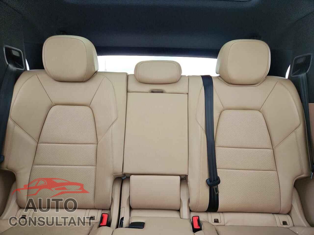 PORSCHE CAYENNE 2020 - WP1AA2AY7LDA08299