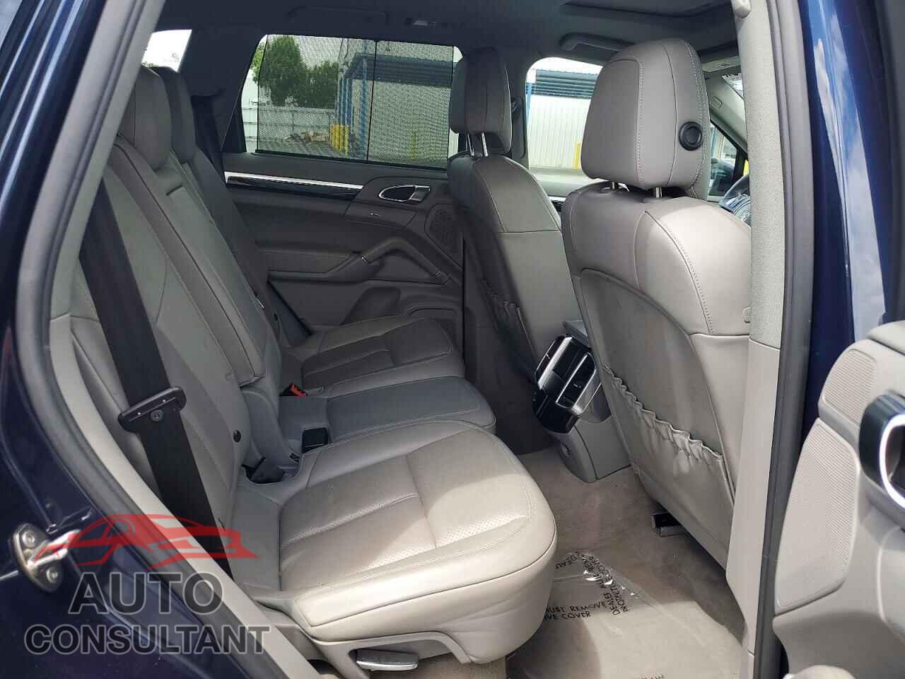 PORSCHE CAYENNE 2011 - WP1AB2A24BLA51401