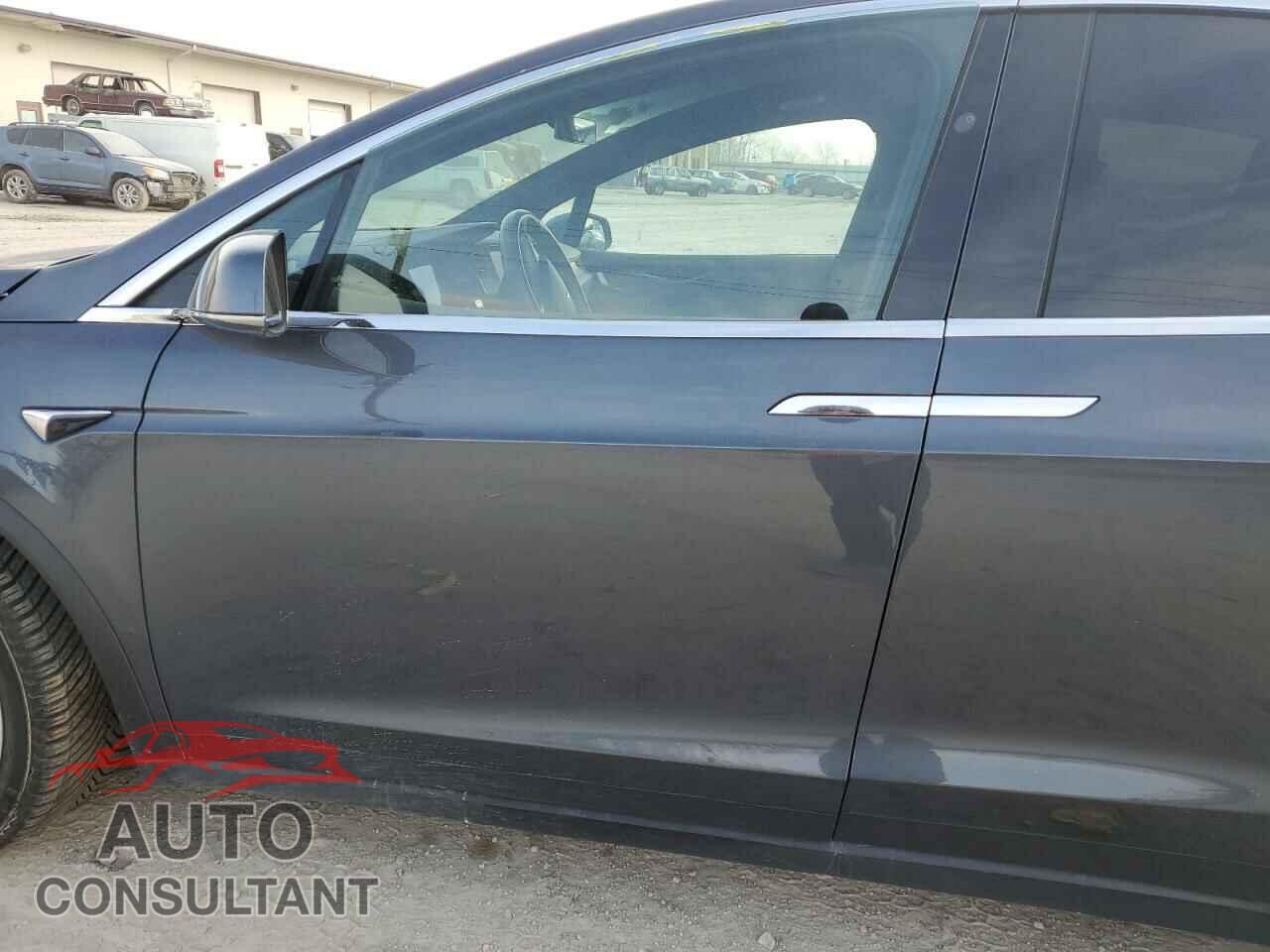 TESLA MODEL X 2020 - 5YJXCBE21LF263048