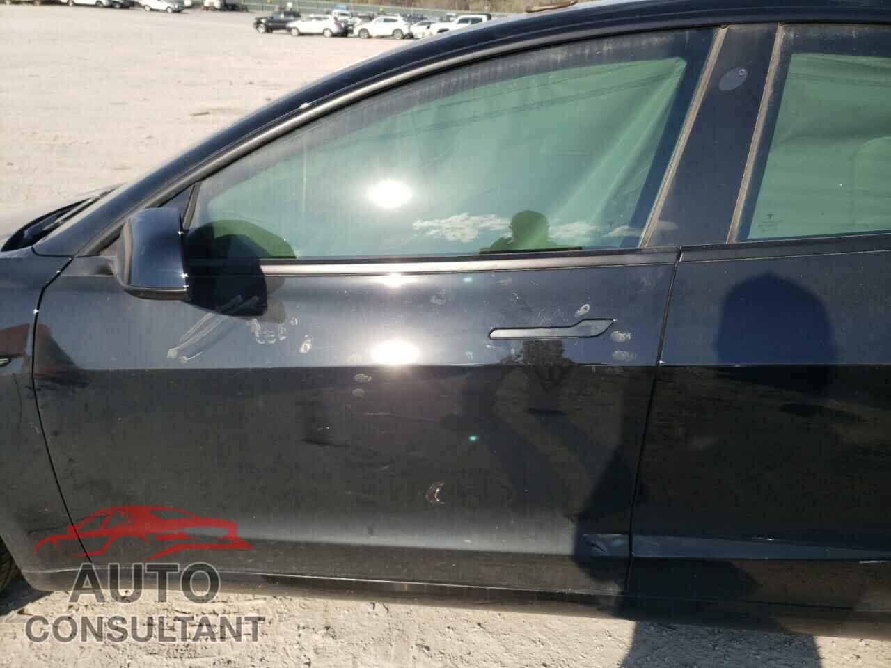 TESLA MODEL 3 2021 - 5YJ3E1EA5MF906089