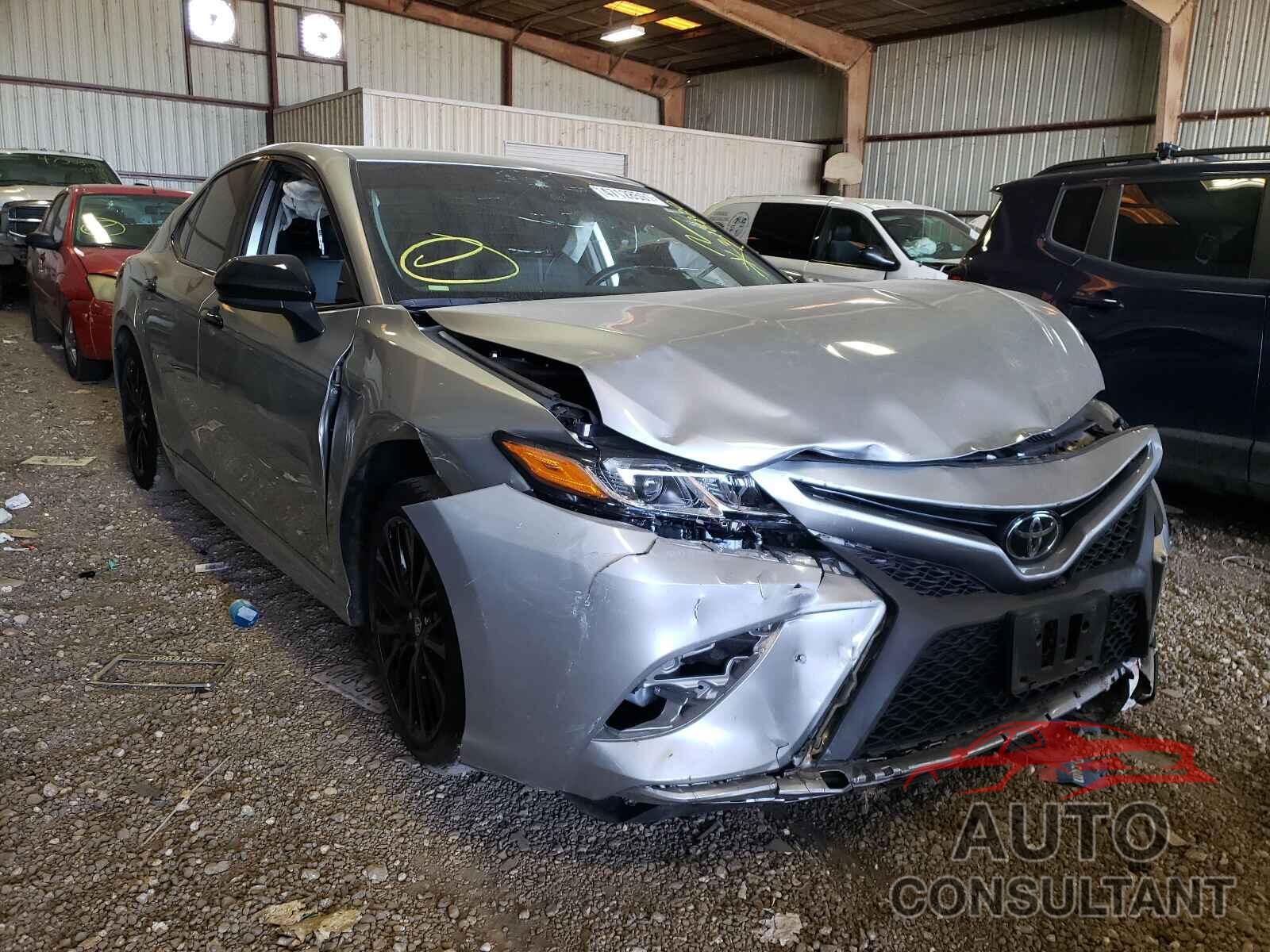 TOYOTA CAMRY 2020 - 4T1G11AK1LU318820