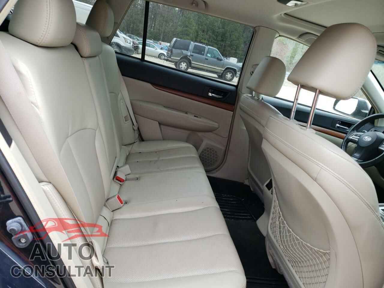 SUBARU OUTBACK 2013 - 4S4BRBPC9D3236804