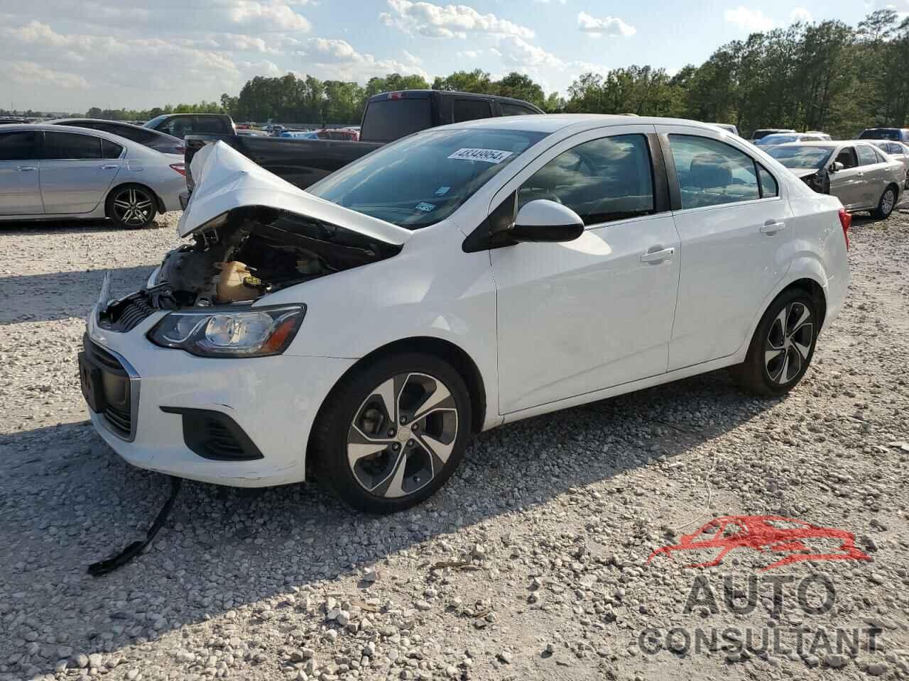 CHEVROLET SONIC 2018 - 1G1JF5SB8J4106813