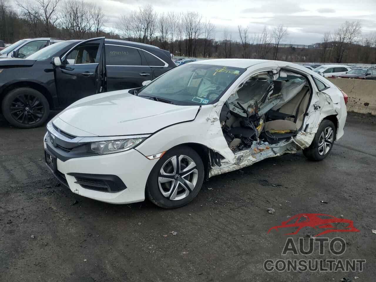 HONDA CIVIC 2018 - 2HGFC2F58JH555454
