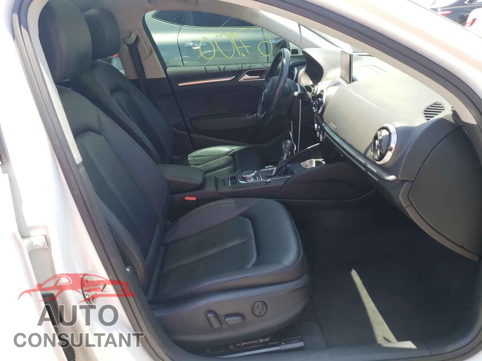 AUDI A3 2016 - WAUE8GFF8G1054151