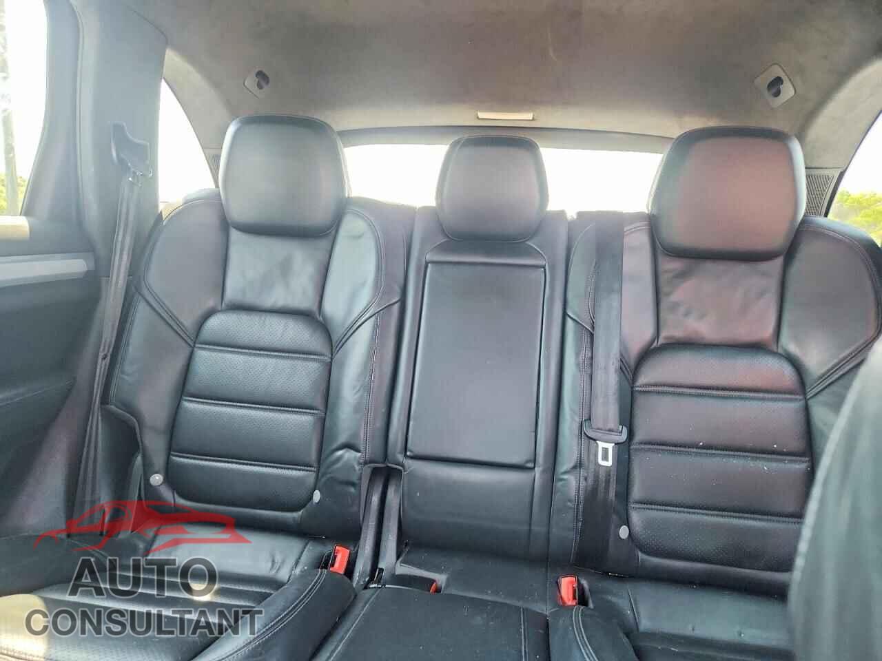 PORSCHE CAYENNE 2011 - WP1AC2A21BLA81114