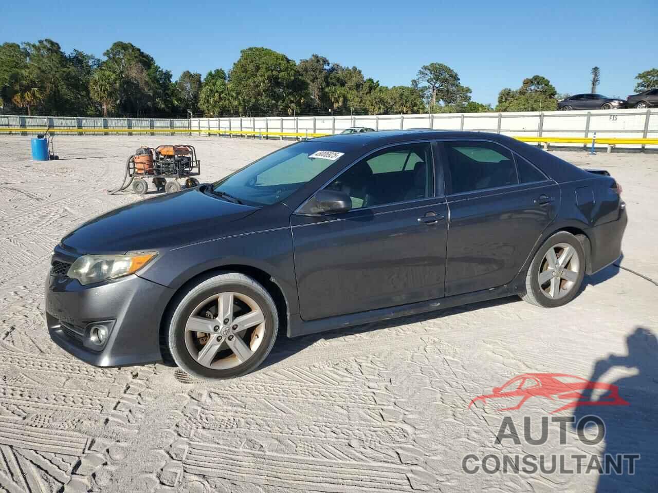 TOYOTA CAMRY 2013 - 4T1BF1FKXDU273530